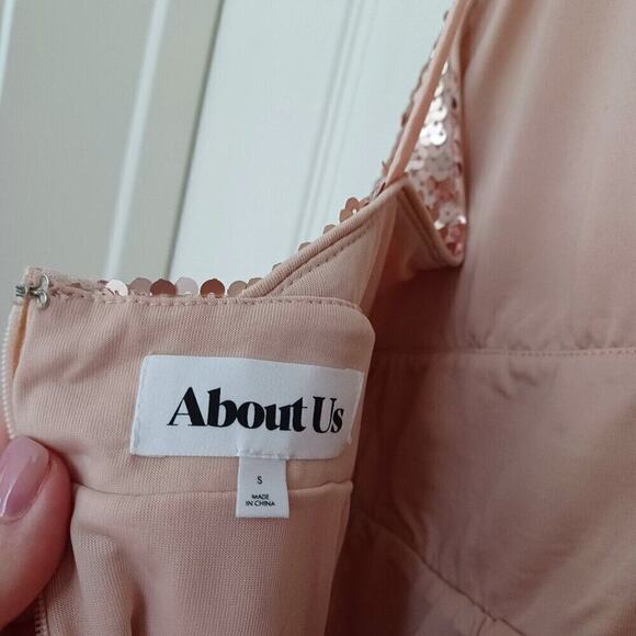 About Us x Revolve Bethany Sequin Mini Dress Rose Gold S NWT - Picture 9 of 14